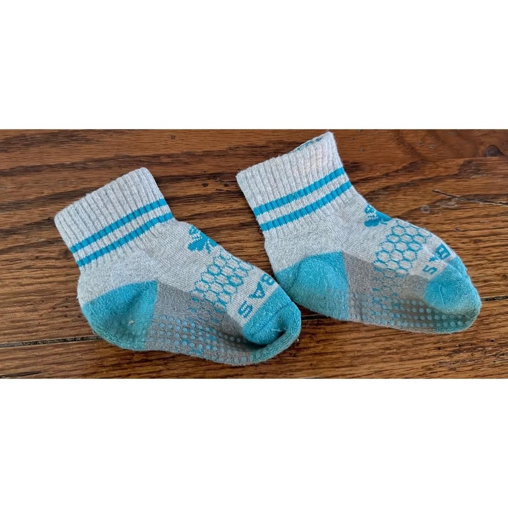 Bombas toddler Minions Socks w free shipping